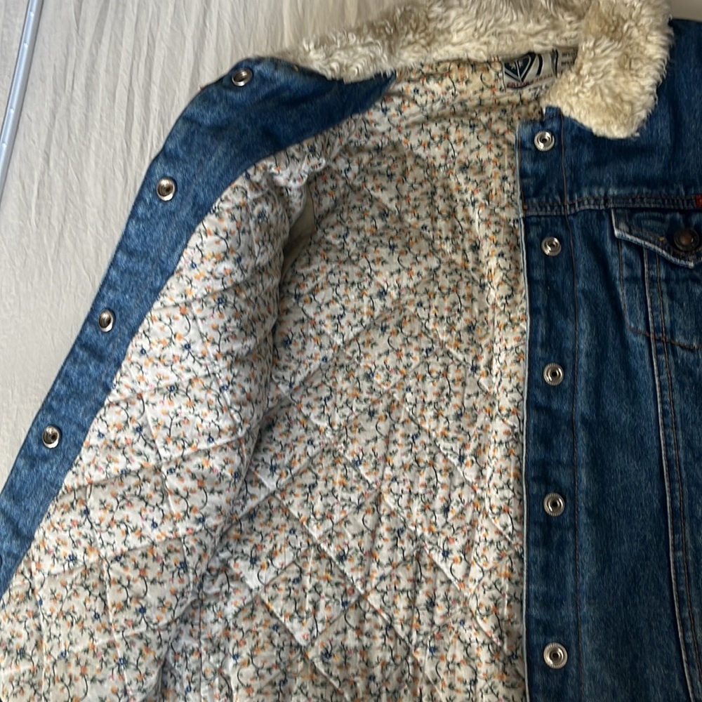 Vintage Roxy Jean jacket - Picture 4 of 7